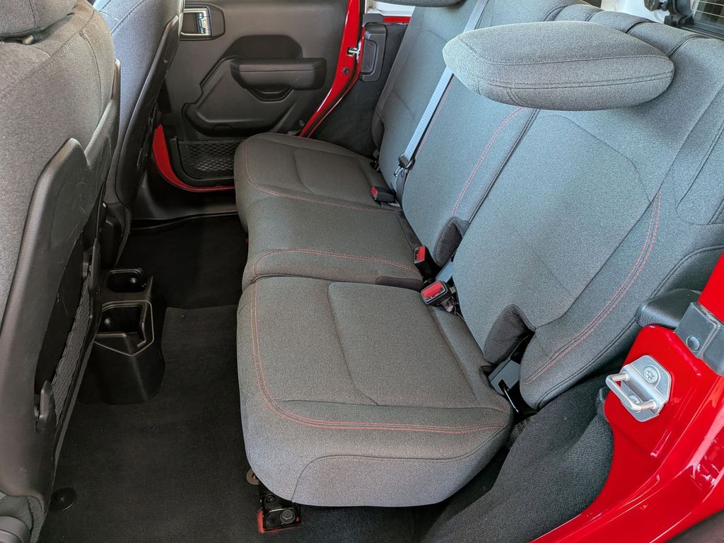 Thumbnail: 2025 Jeep Wrangler - 21