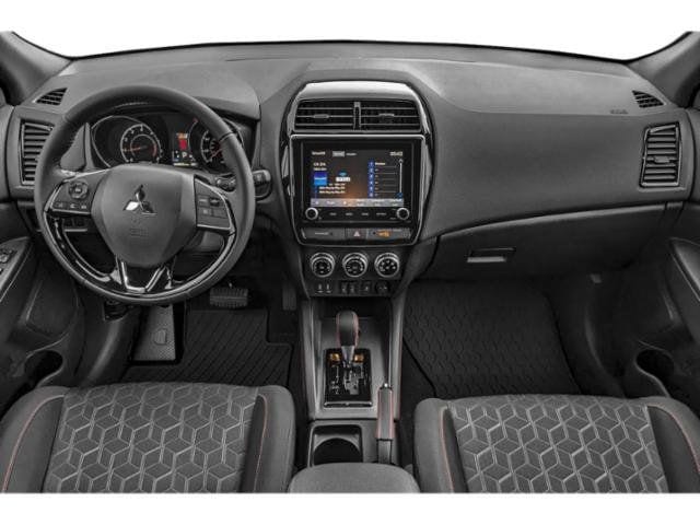 Thumbnail: 2025 Mitsubishi Outlander Sport - 4