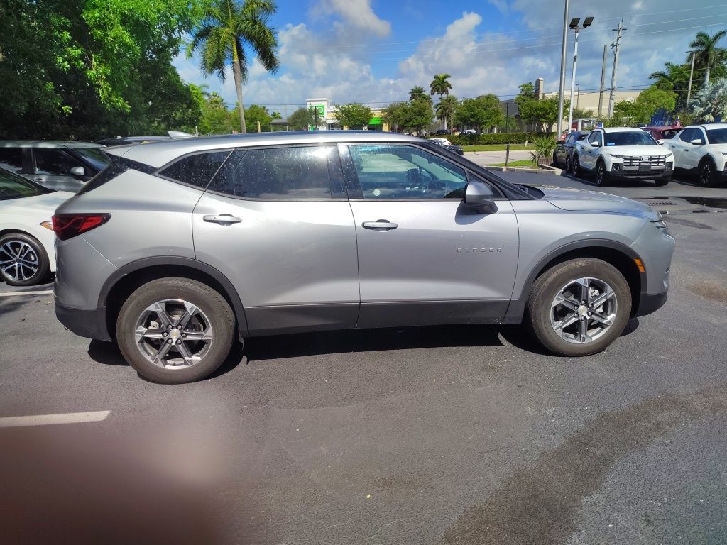Thumbnail: 2025 Chevrolet Blazer - 9