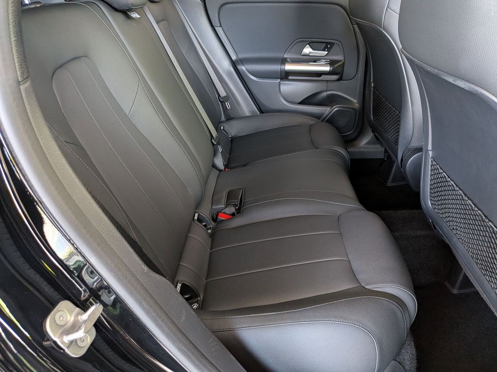 2025 Mercedes-Benz GLA GLA250 - Photo 29