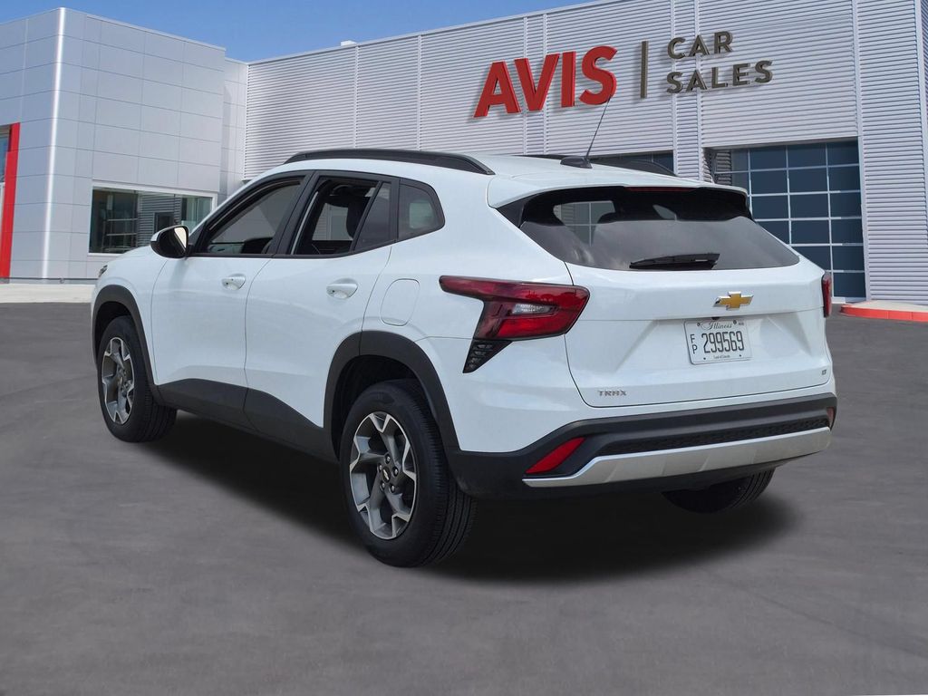 Thumbnail: 2025 Chevrolet Trax - 9