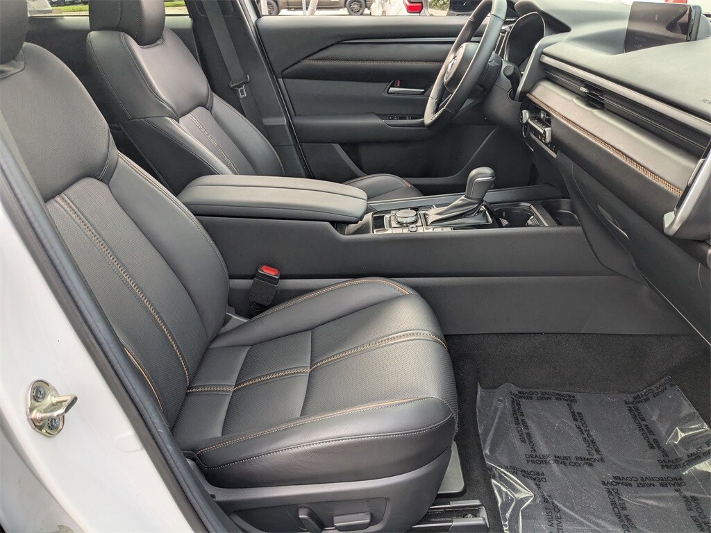 Thumbnail: 2025 Mazda CX-50 - 31