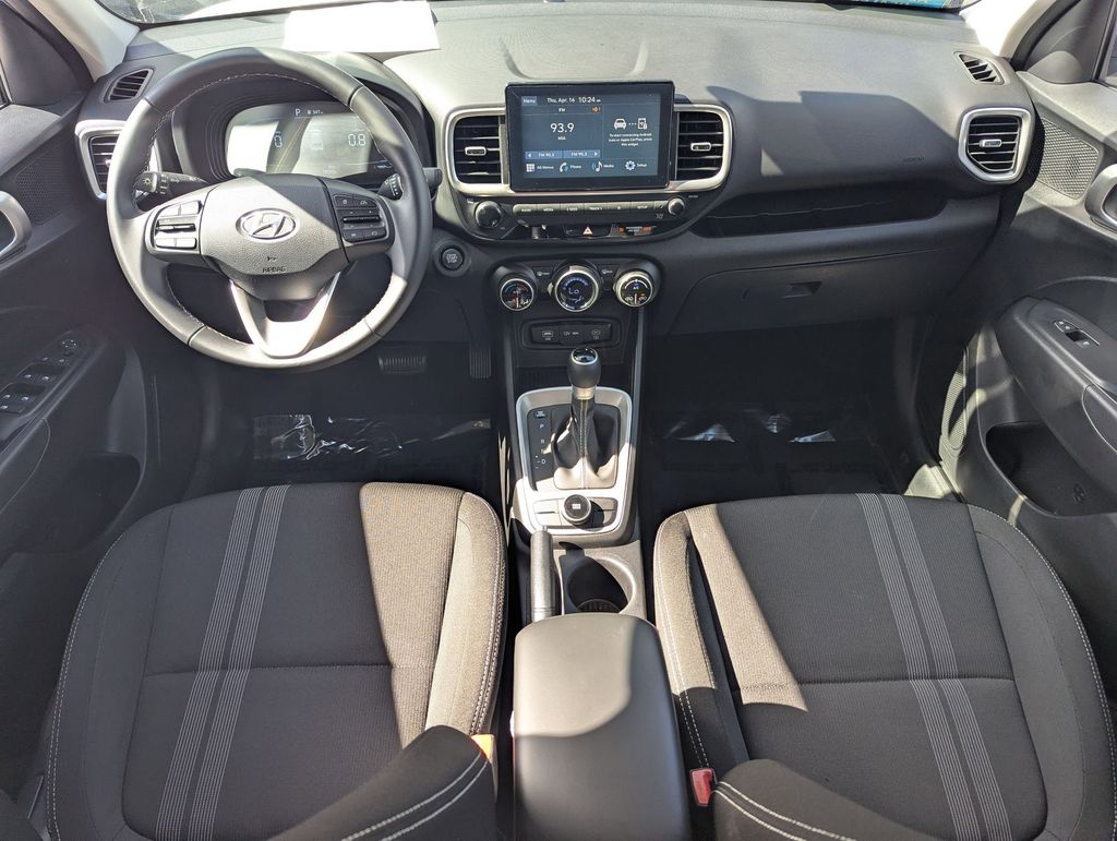 Thumbnail: 2025 Hyundai Venue - 25