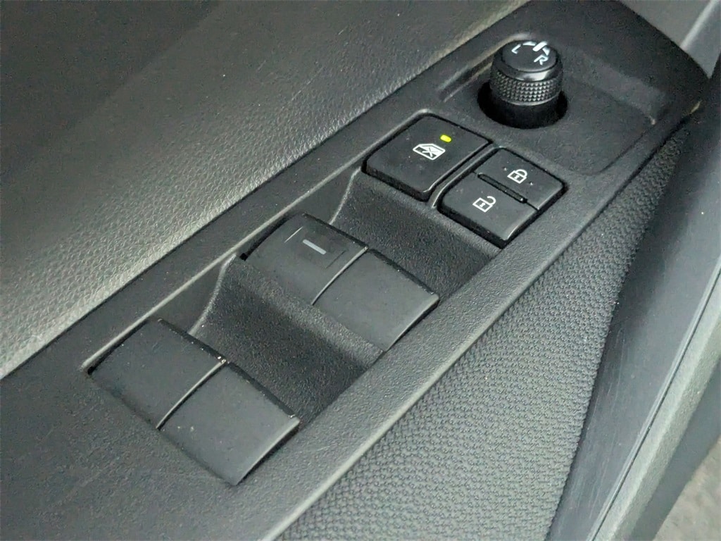 Thumbnail: 2025 Toyota Corolla - 15