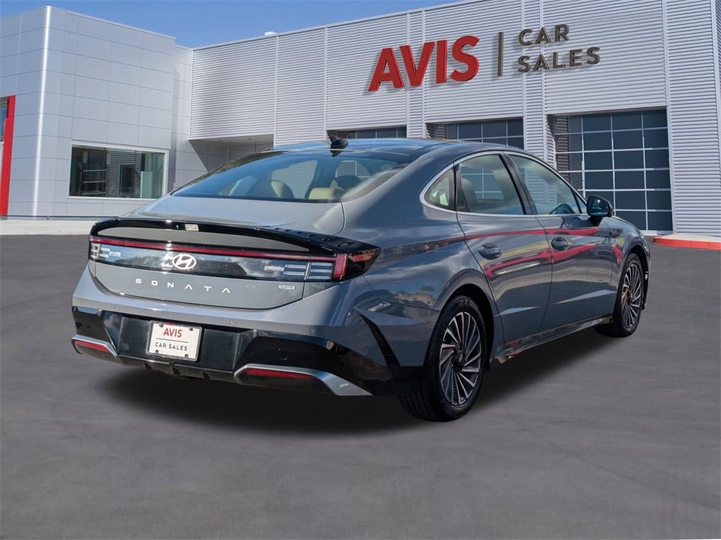 2024 Hyundai Sonata Hybrid Limited photo 4
