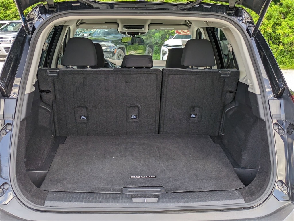 Thumbnail: 2023 Nissan Rogue - 30