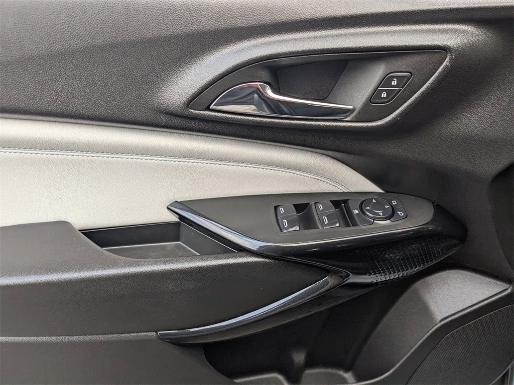 Thumbnail: 2025 Chevrolet Trax - 14