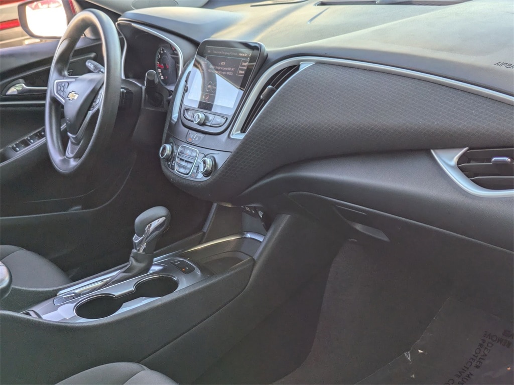 Thumbnail: 2024 Chevrolet Malibu - 31