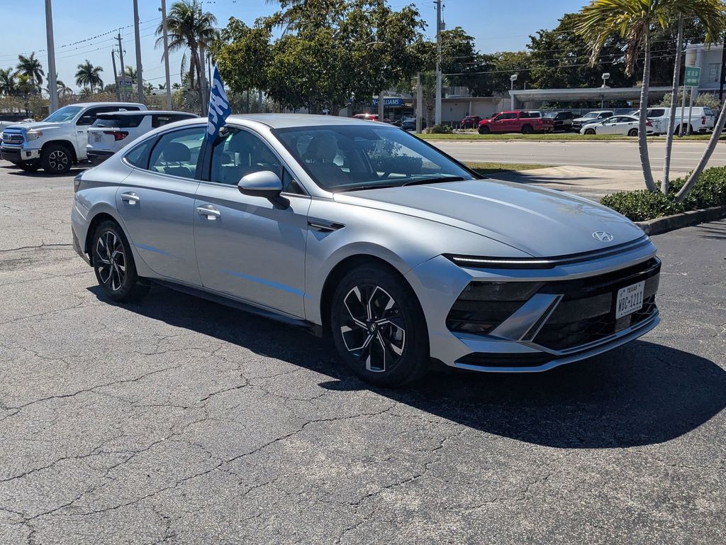 Thumbnail: 2025 Hyundai Sonata - 3