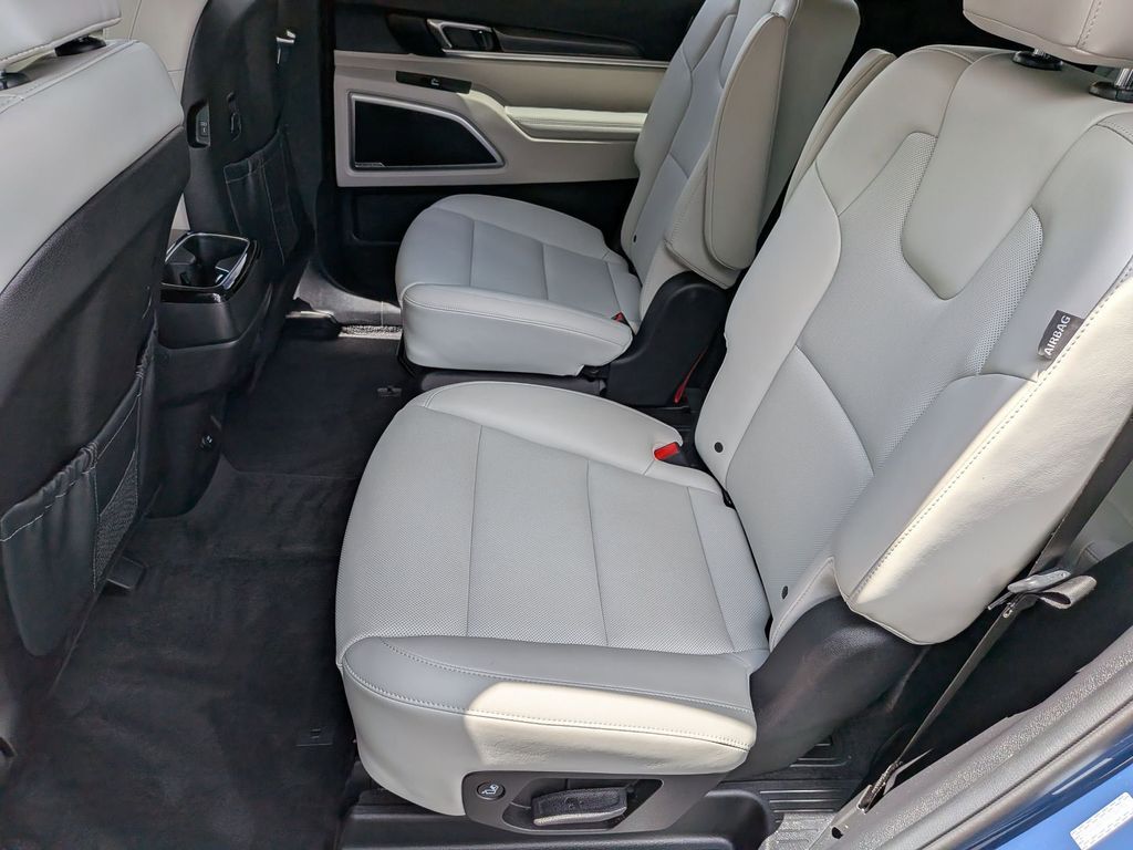 Thumbnail: 2025 Kia Telluride - 23