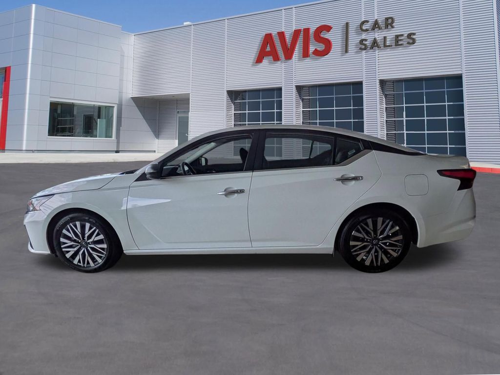 Thumbnail: 2025 Nissan Altima - 11