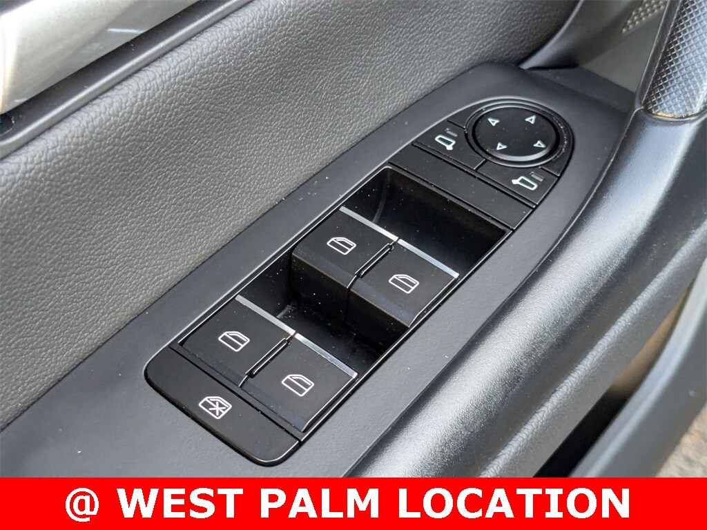 Thumbnail: 2025 Mazda CX-50 - 15