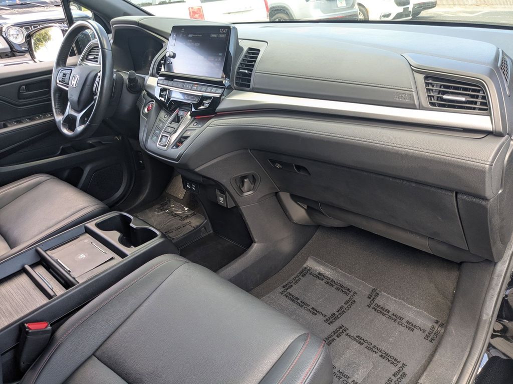 Thumbnail: 2025 Honda Odyssey - 32