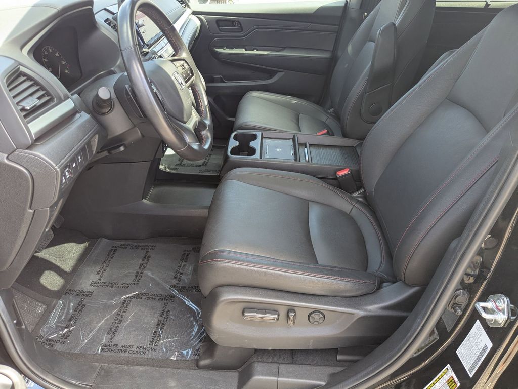 Thumbnail: 2025 Honda Odyssey - 21