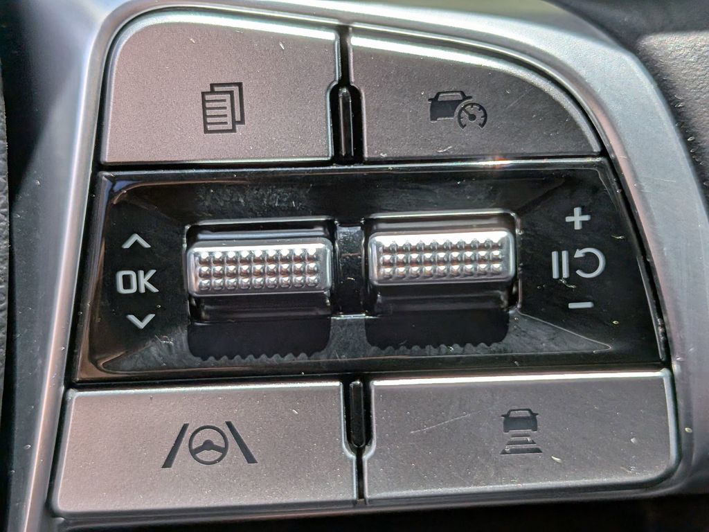 Thumbnail: 2025 Kia Telluride - 25