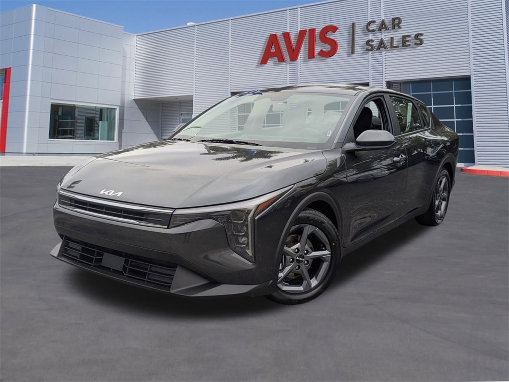 2025 Kia K4 LXS