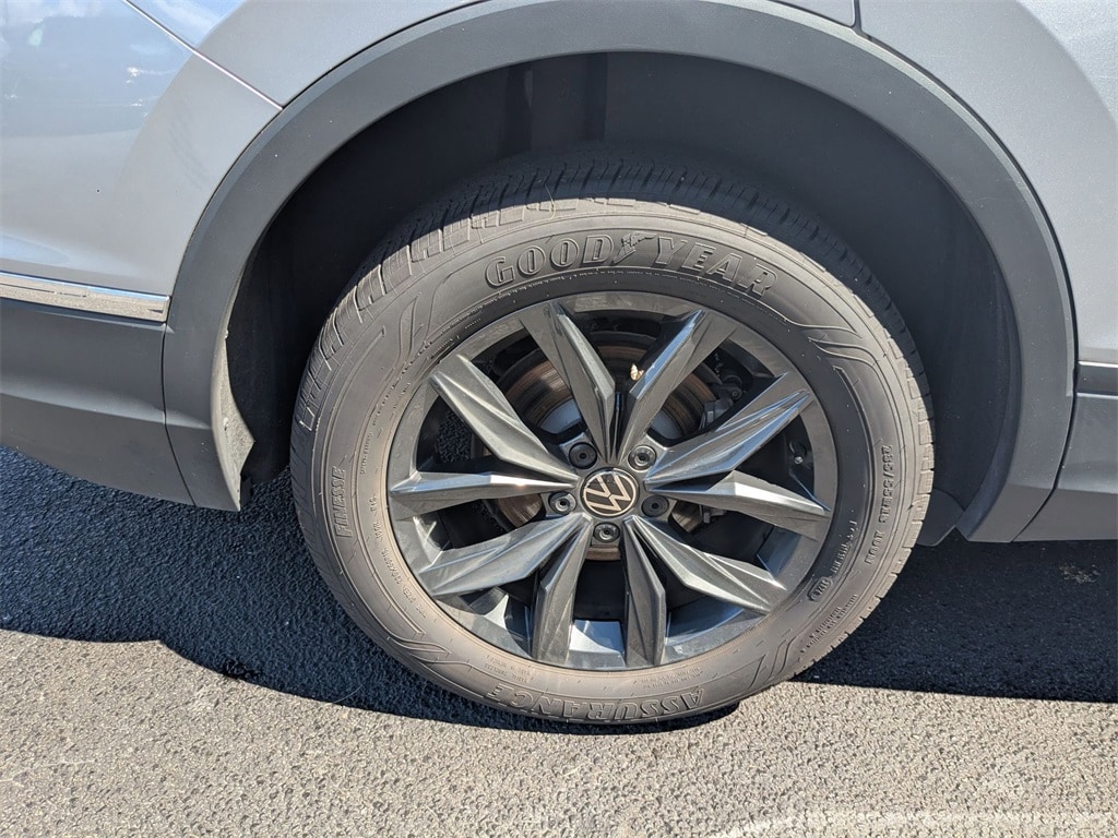 Thumbnail: 2024 Volkswagen Tiguan - 34