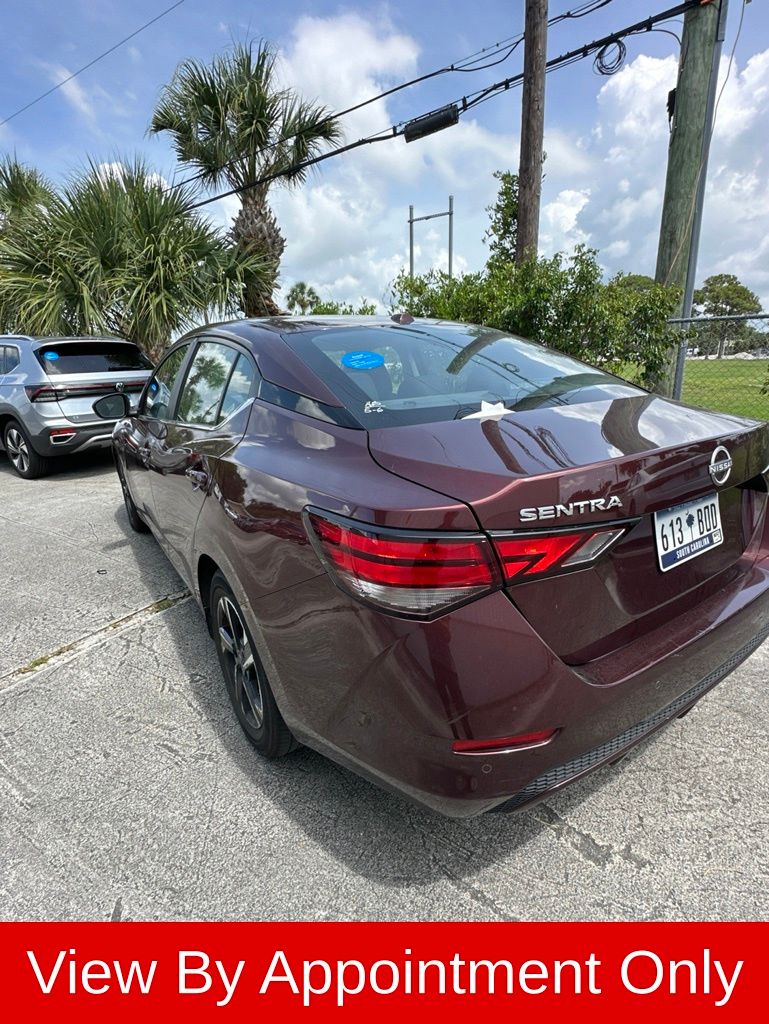 Thumbnail: 2025 Nissan Sentra - 9