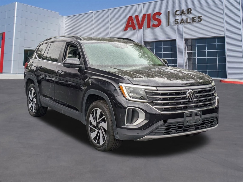 Thumbnail: 2024 Volkswagen Atlas - 3