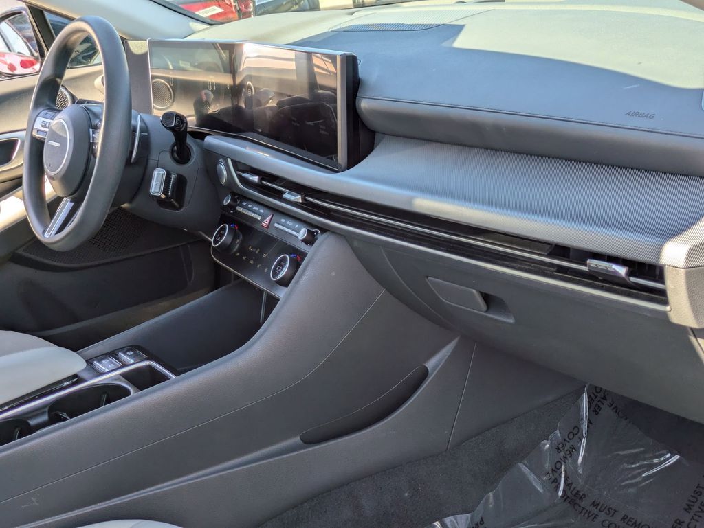 Thumbnail: 2025 Hyundai Sonata - 31