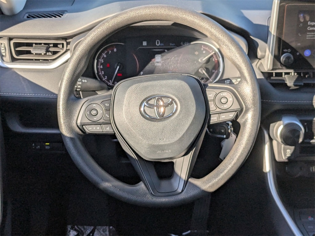 Thumbnail: 2025 Toyota RAV4 - 23