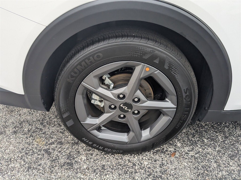 Thumbnail: 2025 Kia K4 - 32