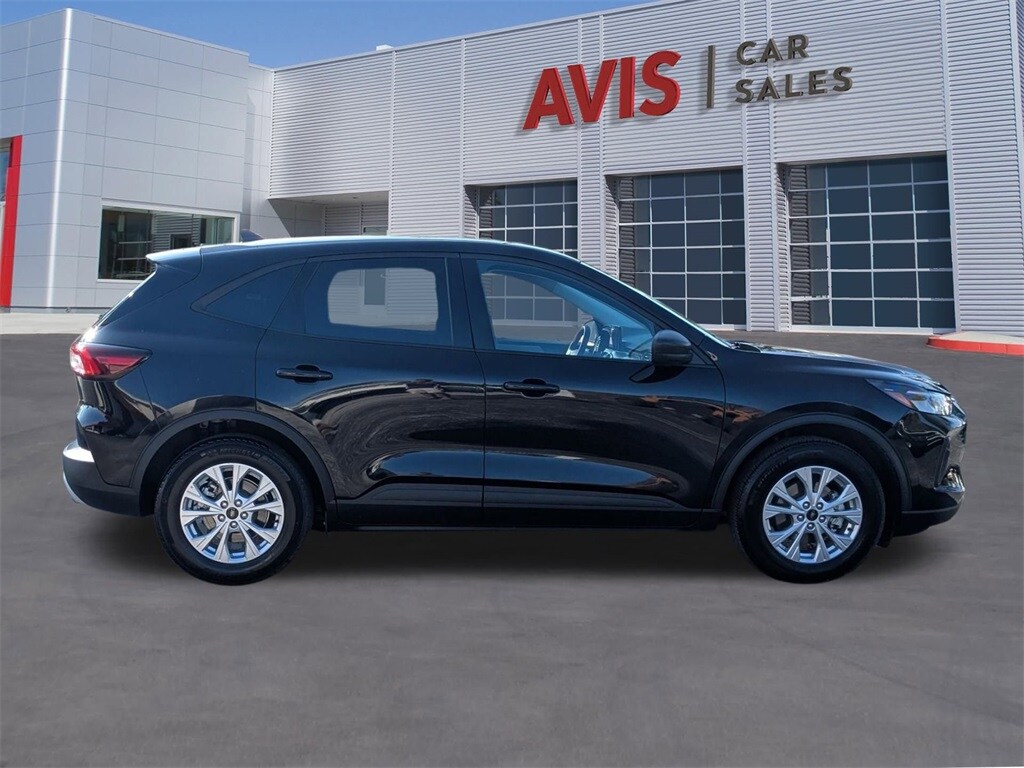 Thumbnail: 2025 Ford Escape - 5