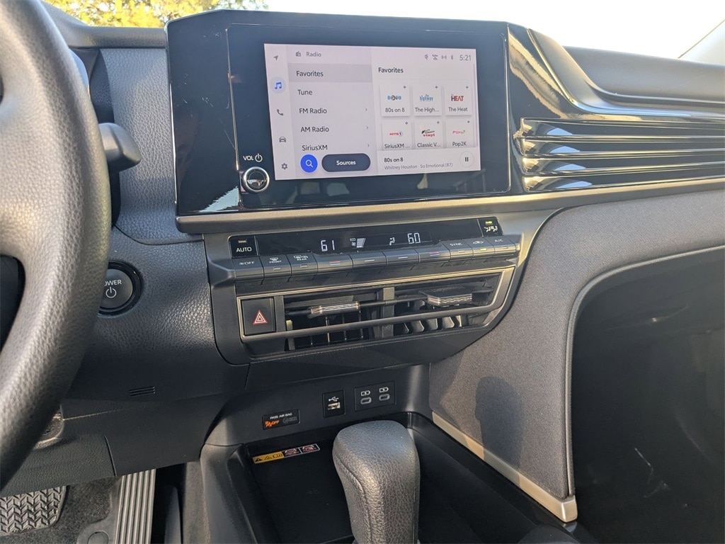 Thumbnail: 2025 Toyota Camry - 18