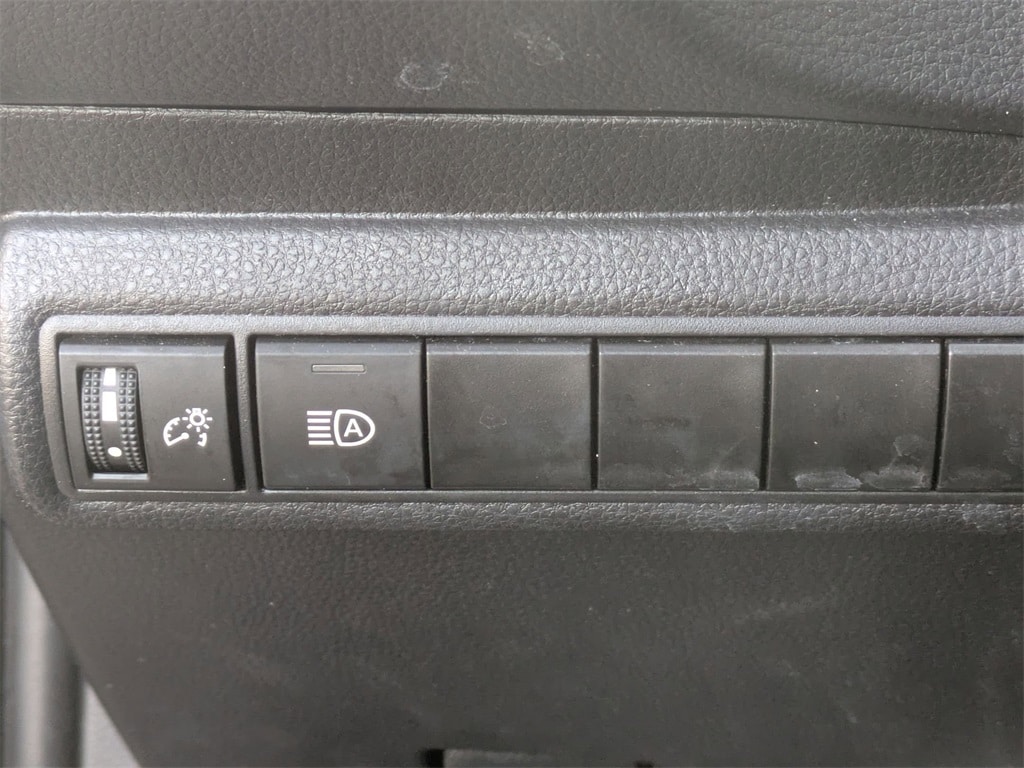 Thumbnail: 2025 Toyota Corolla - 17