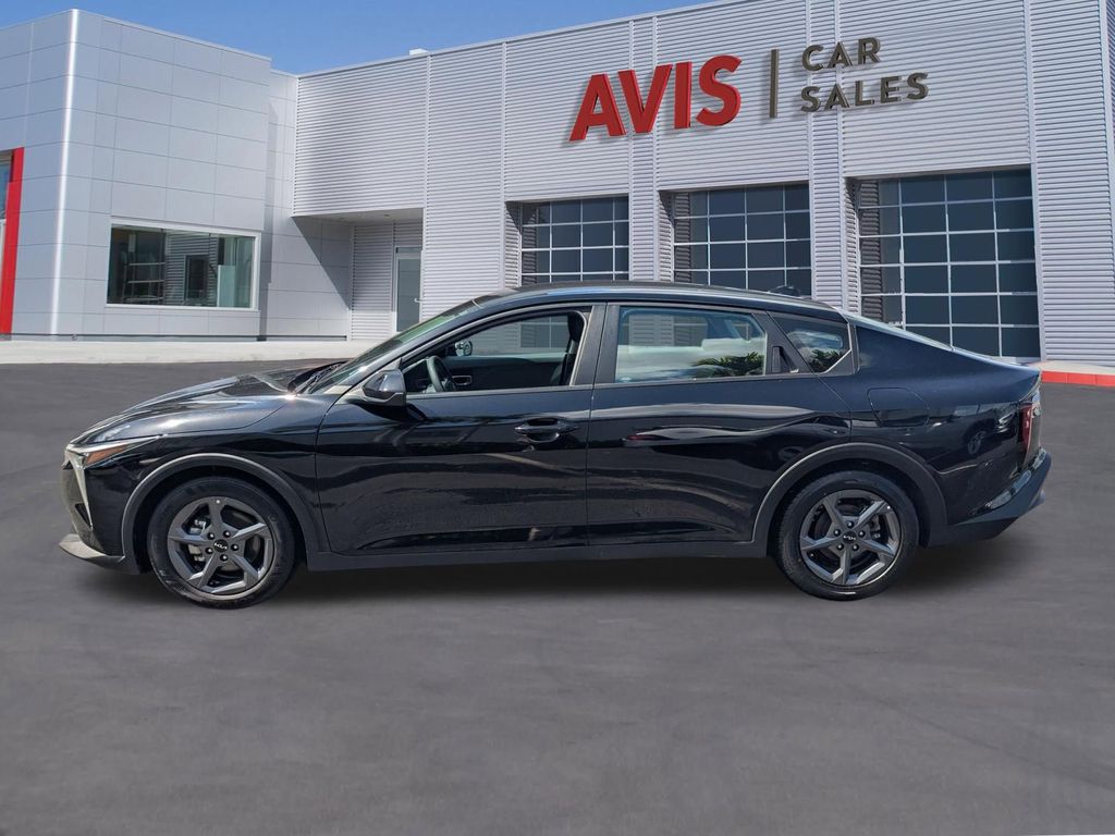Thumbnail: 2025 Kia K4 - 10