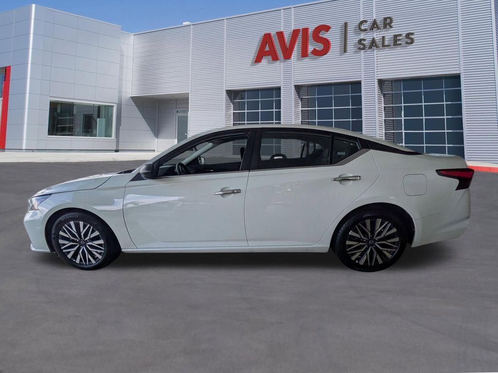 Thumbnail: 2025 Nissan Altima - 11