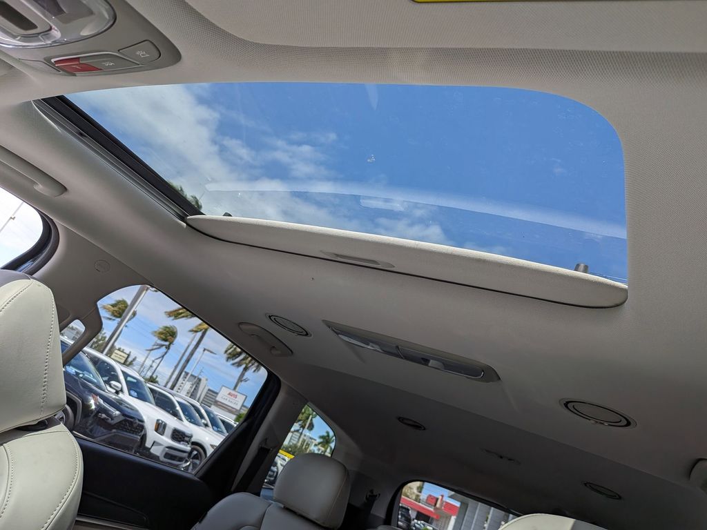 Thumbnail: 2025 Kia Telluride - 21