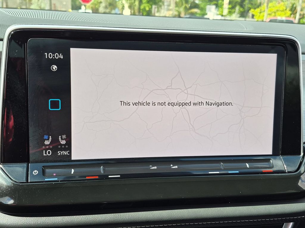 2025 Volkswagen Atlas Cross Sport SE w/Tech - Photo 17