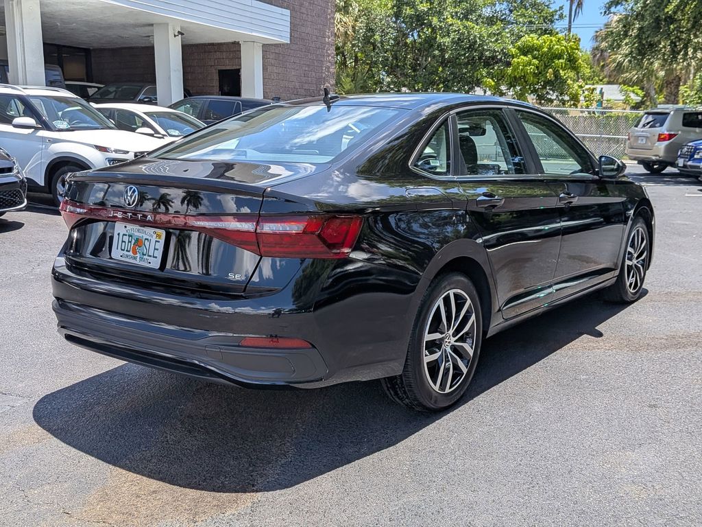 Thumbnail: 2025 Volkswagen Jetta - 5