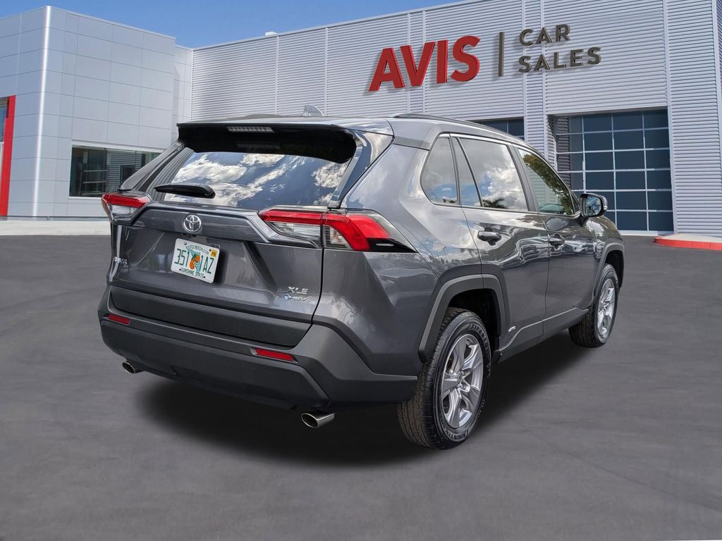 Thumbnail: 2025 Toyota RAV4 - 6