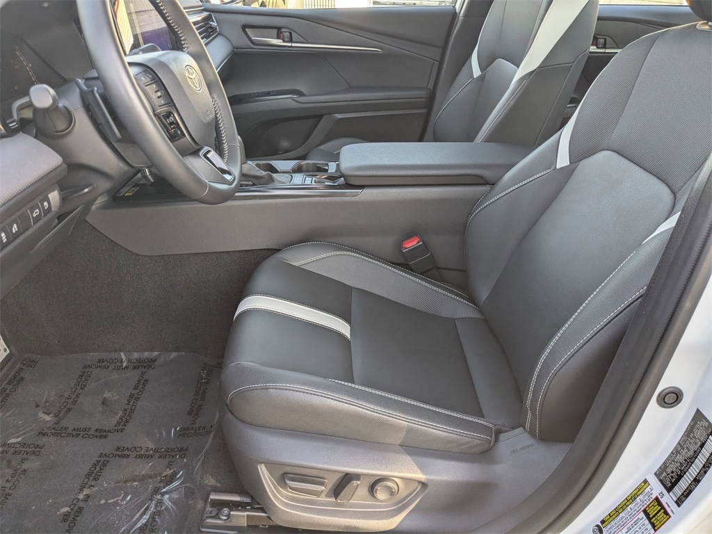 Thumbnail: 2025 Toyota Camry - 20