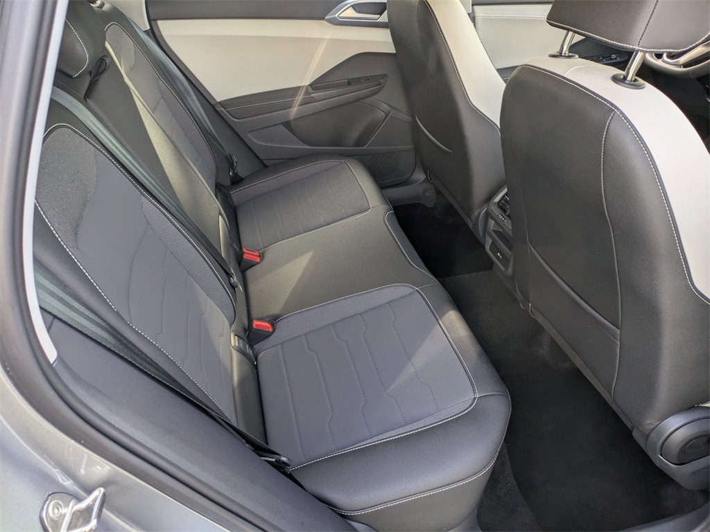 Thumbnail: 2025 Volkswagen Taos - 31