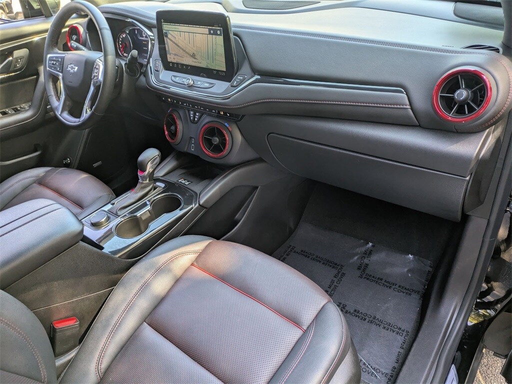 Thumbnail: 2025 Chevrolet Blazer - 32