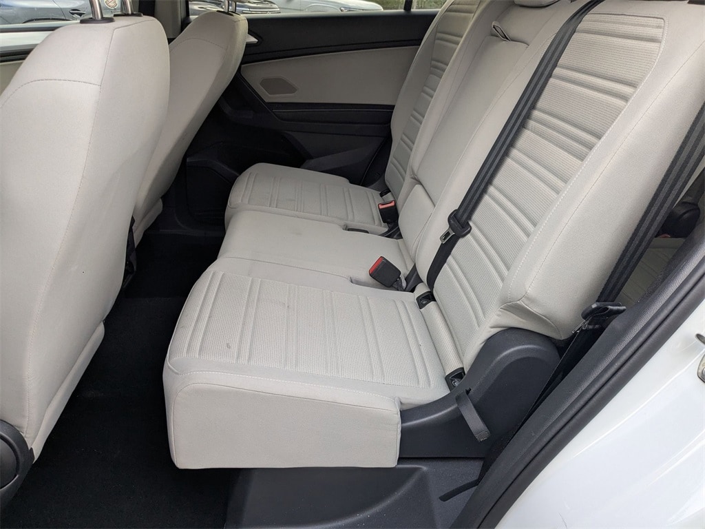 Thumbnail: 2024 Volkswagen Tiguan - 21