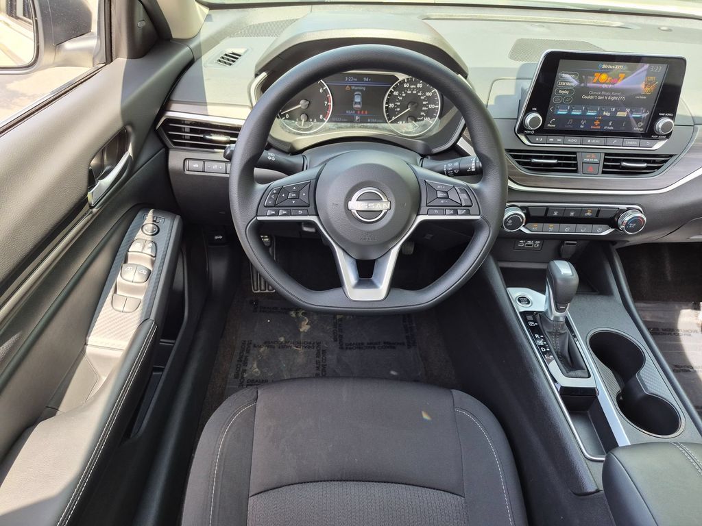 Thumbnail: 2025 Nissan Altima - 24