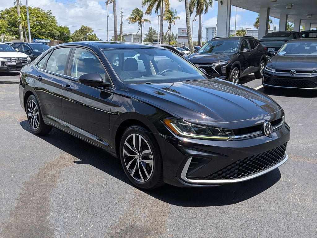 Thumbnail: 2025 Volkswagen Jetta - 3