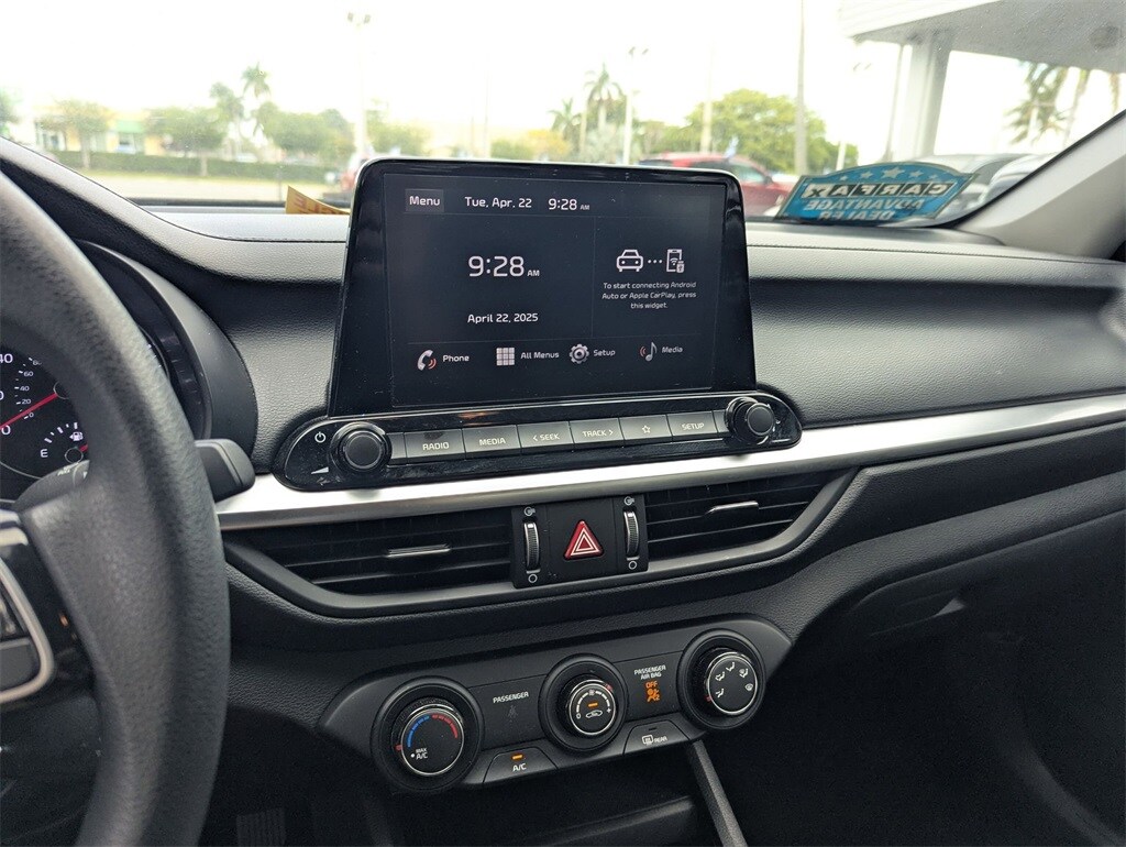 2024 Kia Forte LXS 20