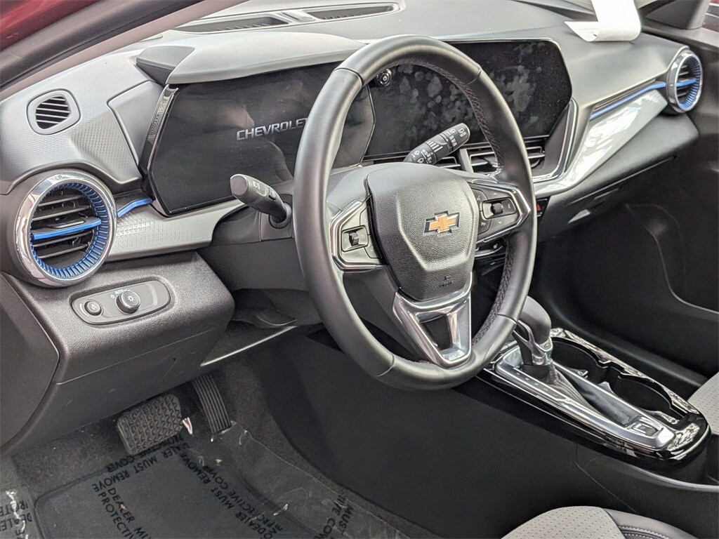 Thumbnail: 2025 Chevrolet Trax - 15