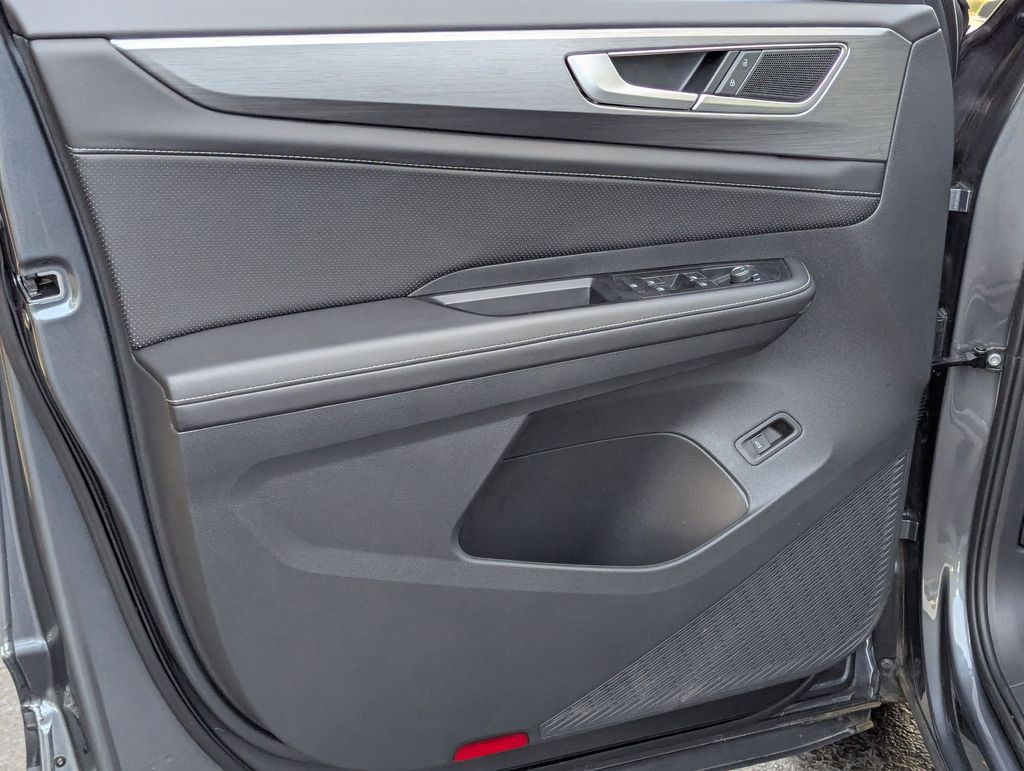 Thumbnail: 2025 Volkswagen Atlas - 11