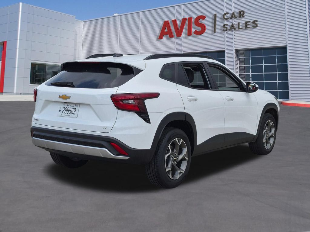 Thumbnail: 2025 Chevrolet Trax - 6