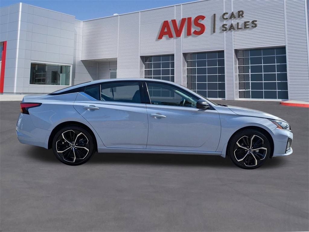 Thumbnail: 2025 Nissan Altima - 5