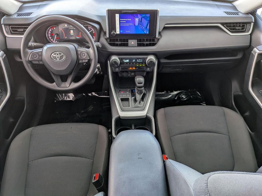 Thumbnail: 2025 Toyota RAV4 - 28