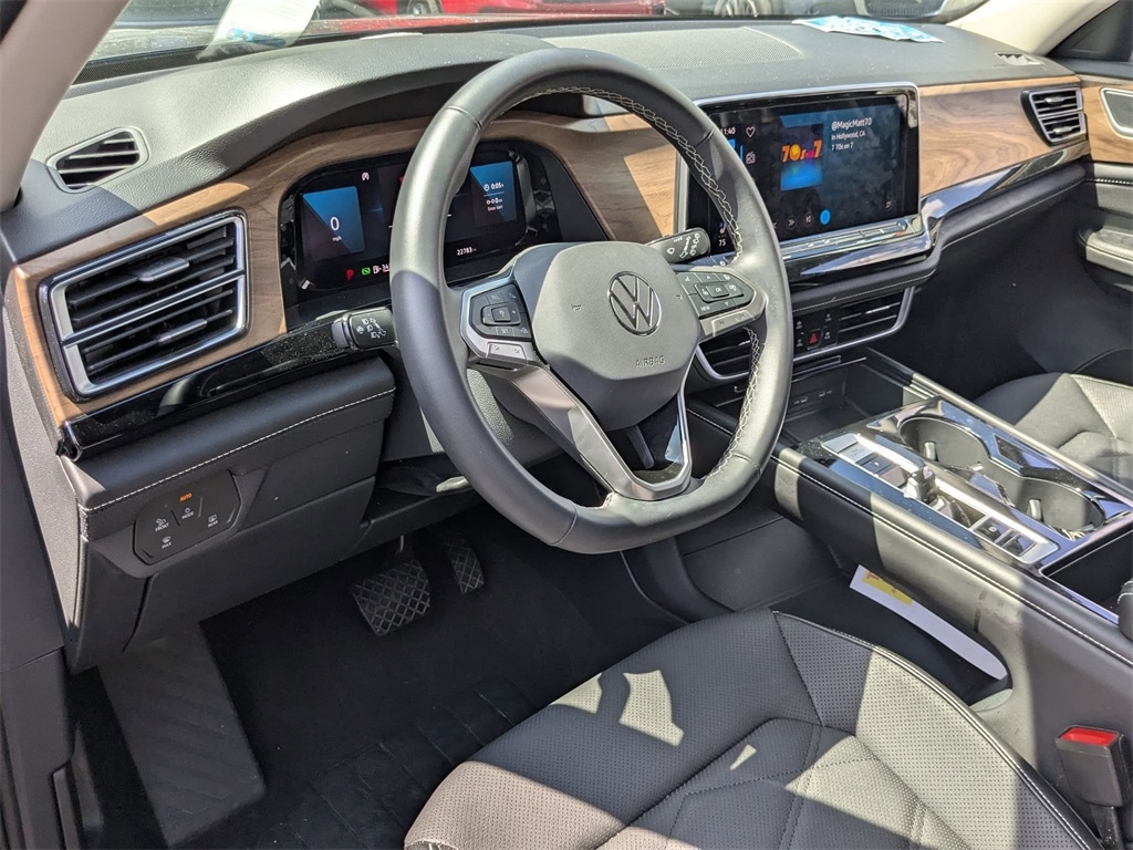 Thumbnail: 2024 Volkswagen Atlas - 13