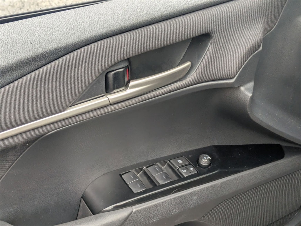 Thumbnail: 2025 Toyota Camry - 23