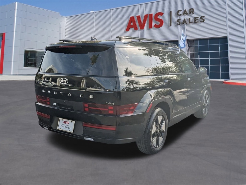 2025 Hyundai Santa Fe SEL photo 2